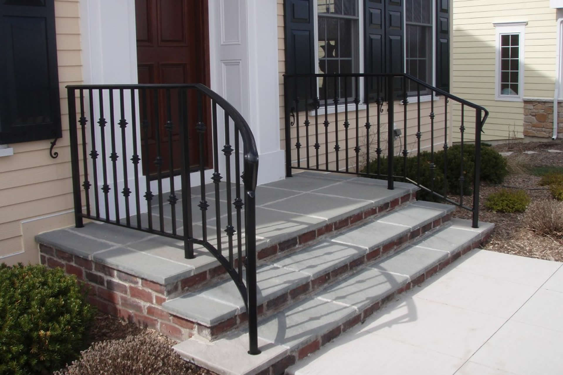 Railing Installation and Repair